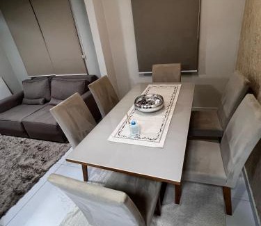 Barreiros Apartment | Apartamento em Frente ao Shopping Itaguaçu