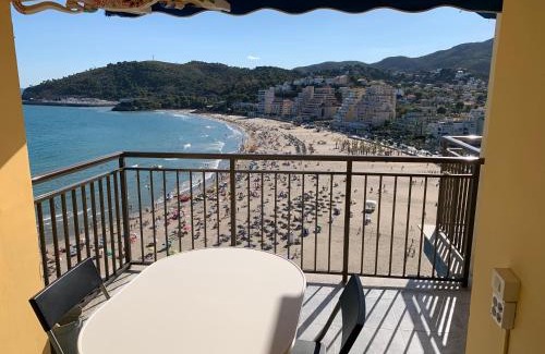 Oropesa del Mar Apartment | Apartamento en primerísima línea de playa con espectaculares vistas Netflix, Prime y Disney