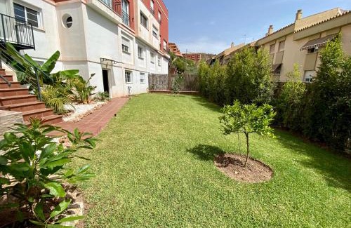 Rincon de la Victoria Apartment | Apartamento moderno con jardín cerca de la playa by Livingrincón