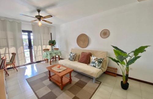 Puerto del Carmen Apartment | Apartamento Estrella del Mar Los Helechos