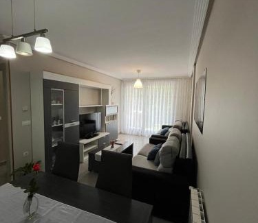 Cudon Apartment | Apartamento Miriam