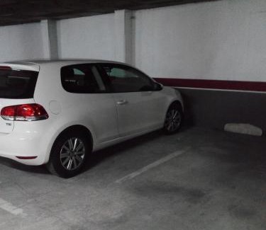 La Corredoria y Ventanielles Apartment | APARTAMENTO MOTA-2 HUCA-LOS PRADOS; PARKING Y WIFI GRATIS