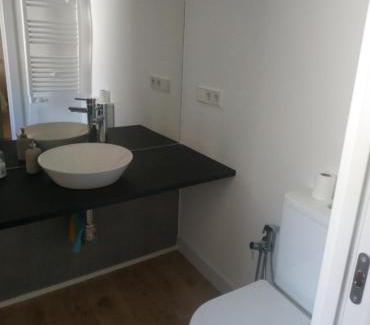 Ciudad Lineal Apartment | Apartamento nuevo y tranquilo con acceso independiente