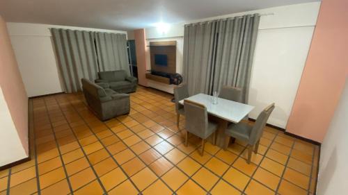 Ilheus Apartment | Apartamento Renoir - único por andar, 2 vagas de garagem e piscina - Centro