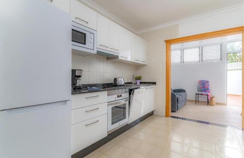 Los Pocillos Apartment | Apartamento Sussa 7B by HH