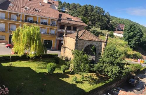 Arenas de San Pedro Apartment | APARTAMENTO TURISTICO ATICO LA TABERNA