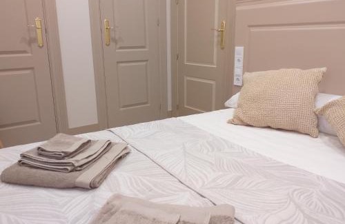 La Goleta Apartment | Apartamentos AS Malaga centro historico