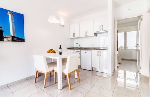 Puerto del Carmen Apartment | Apartamentos LIVVO Oasis