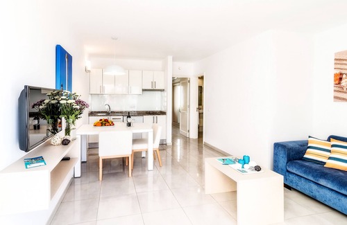 Puerto del Carmen Apartment | Apartamentos LIVVO Oasis
