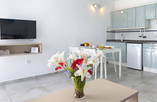 Puerto del Carmen Apartment | Apartamentos LIVVO Oasis
