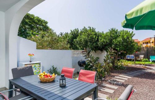 Playa de la Calera Apartment | Apartamentos Los Medanos