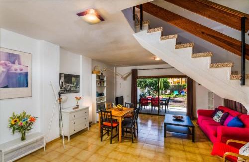 Playa de la Calera Apartment | Apartamentos Los Medanos