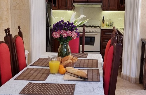 Antigua Guatemala Apartment | APARTAMENTOS LOS NAZARENOS - ROOM 7-3 IN SHARED APARTMENT - Pool and Jacuzzi