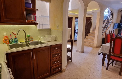 Antigua Guatemala Apartment | APARTAMENTOS LOS NAZARENOS - ROOM 7-3 IN SHARED APARTMENT - Pool and Jacuzzi