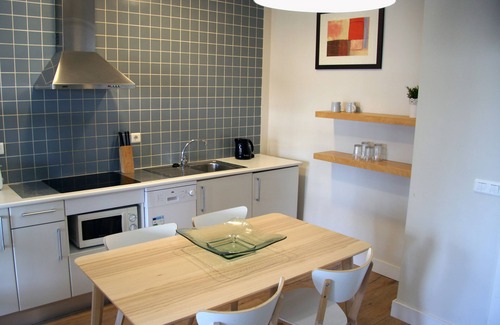 La Ribera Apartment | Apartamentos Mayerling Bisbe Urquinaona