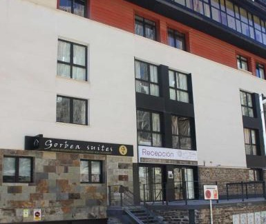 Pradollano Apartment | Apartamentos Montegorbea