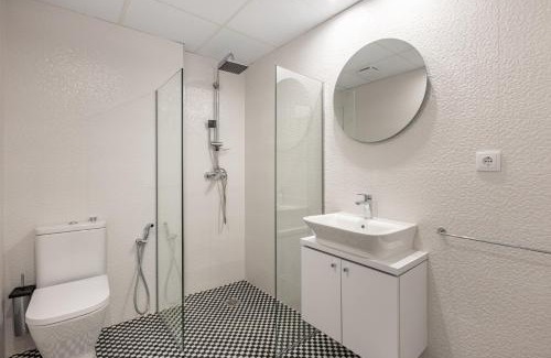 Central District Apartment | Apartamentos Puerta Elvira Suites 3000