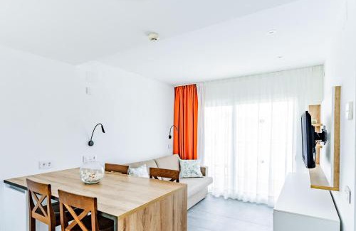 Passeig Maritim Apartment | Apartamentos Sunway Apollo