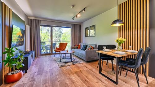 Szklarska Poreba Apartment | Apartamenty z basenem i saunami STONE HILL RESORT III VIP Centrum by Royal Aparts