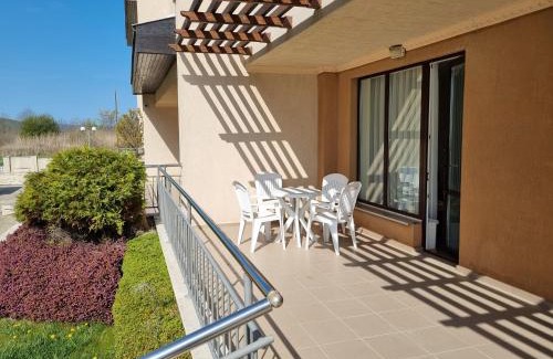 Obzor Apartment | Aparthotel - Apartment with a large terrace and direct access to the sea