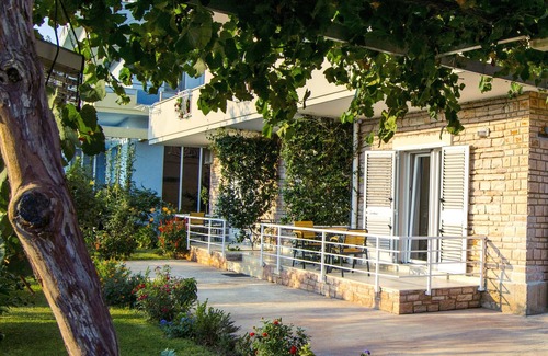 Ksamil Apartment | Aparthotel Paja