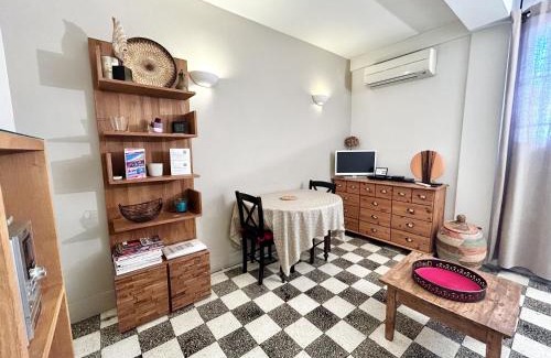 Old Town Apartment | ApartHotel Riviera - BALCON DES ETATS UNIS - Old Town Promenade des Anglais