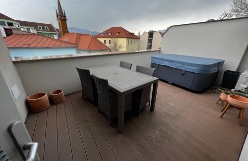 Banska Bystrica Apartment | Apartmán s vírivkou v centre - Banská Bystrica
