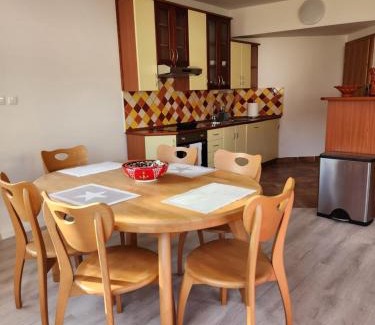 Postojna Apartment | Apartma Nika