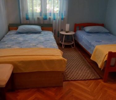 Sarsoni Apartment | Apartman 4 - private parking and sea view