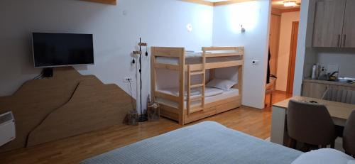 Jahorina Apartment | Apartman 452 sa pogledom na stazu Hotel Vučko private host