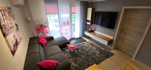 Sarsoni Apartment | Apartman Ana Maris
