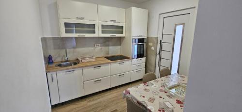 Igalo Apartment | Apartman Elena