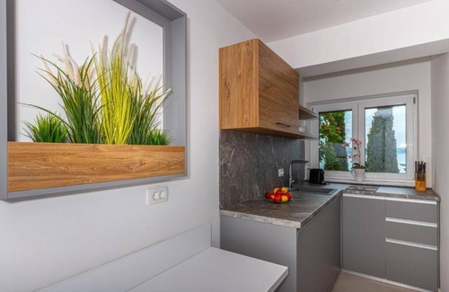 Crikvenica Apartment | Apartman Helena