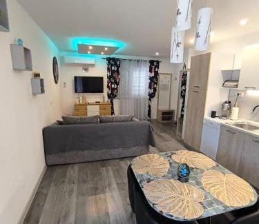 Kastela Apartment | Apartman Laura