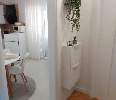 Gradac Apartment | Apartman Matilda