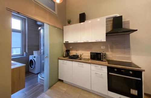Terezvaros Apartment | Apartman Opera