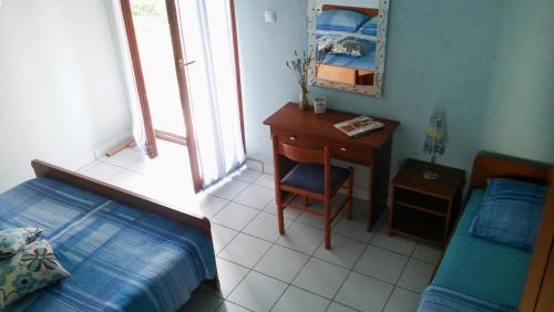 Veliki Drvenik Apartment | Apartmani Conar