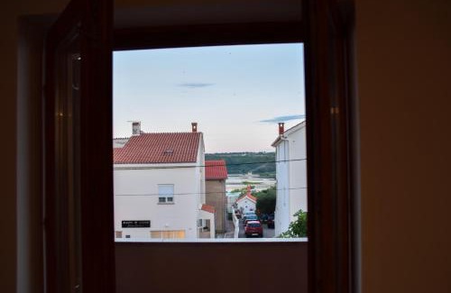 Central Dalmatia Apartment | Apartmani Dina 2