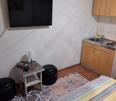Canton 10 House | Apartmani Konta