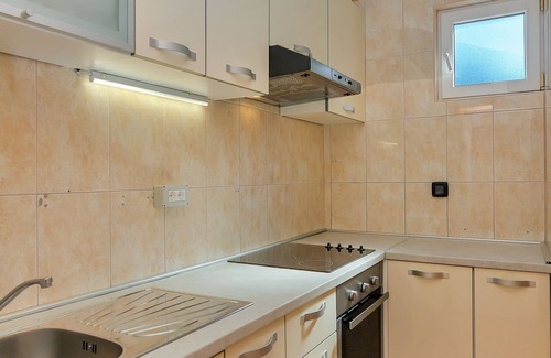 Pokrivenik Apartment | Apartment and Rooms Nikola (38301-A14) - Zastrazisce - island Hvar