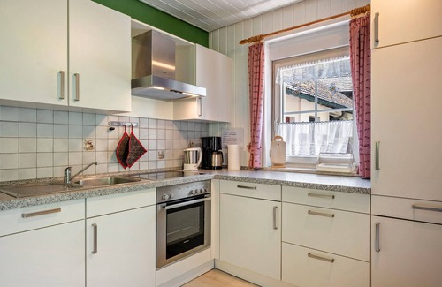 Oberwolfach Apartment | Apartment '1, 45qm' with Mountain View, Shared Terrace and Wi-Fi