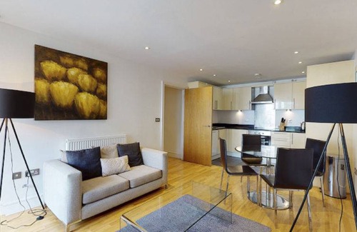 Isle of Dogs Apartment | Apartment ∙ 1 bedroom ∙ 2 guests