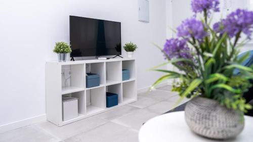 Ciudad Lineal Apartment | Apartment 1 Private complex Parking 6 people