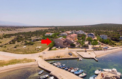 Kosljun Apartment | Apartment ∙ 2 bedrooms ∙ 4 guests