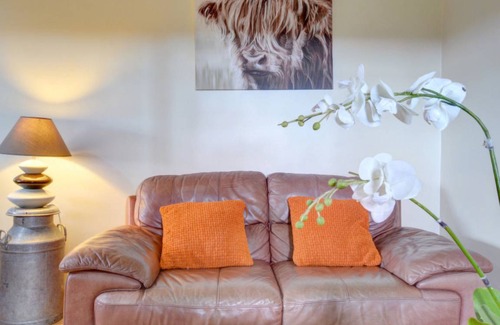 Brynrefail House | Apartment ∙ 2 bedrooms ∙ 4 guests