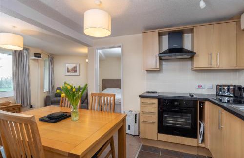 Seaton House | Apartment 2 - Mount Brioni