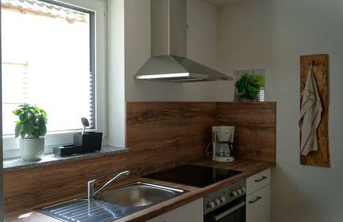 Obersasbach Apartment | Apartment '2' with Private Terrace and Wi-Fi