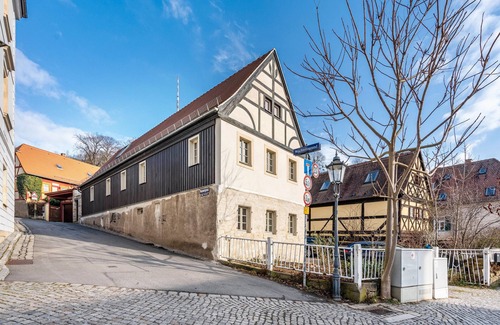 Loschwitz Apartment | Apartment '2 Zimmer Erdgeschoß' with Shared Terrace, Shared Garden and Wi-Fi