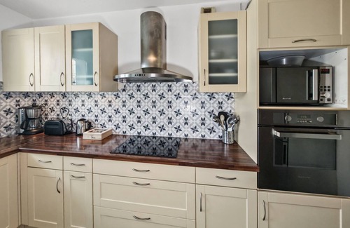 Suresnes Apartment | Apartment 3 Rooms in Suresne | Paris - La Defense