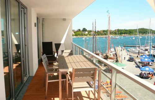 Eckernfoerde Apartment | Apartment 33 "Fördetraum" mit Sauna, Apartmenthaus Hafenspitze Blickrichtung offene See